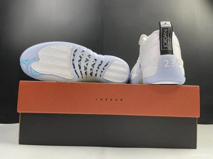 Rep RETRO JORDAN LOW EASTER AIR (2021) 12 DB0733-190 0816
